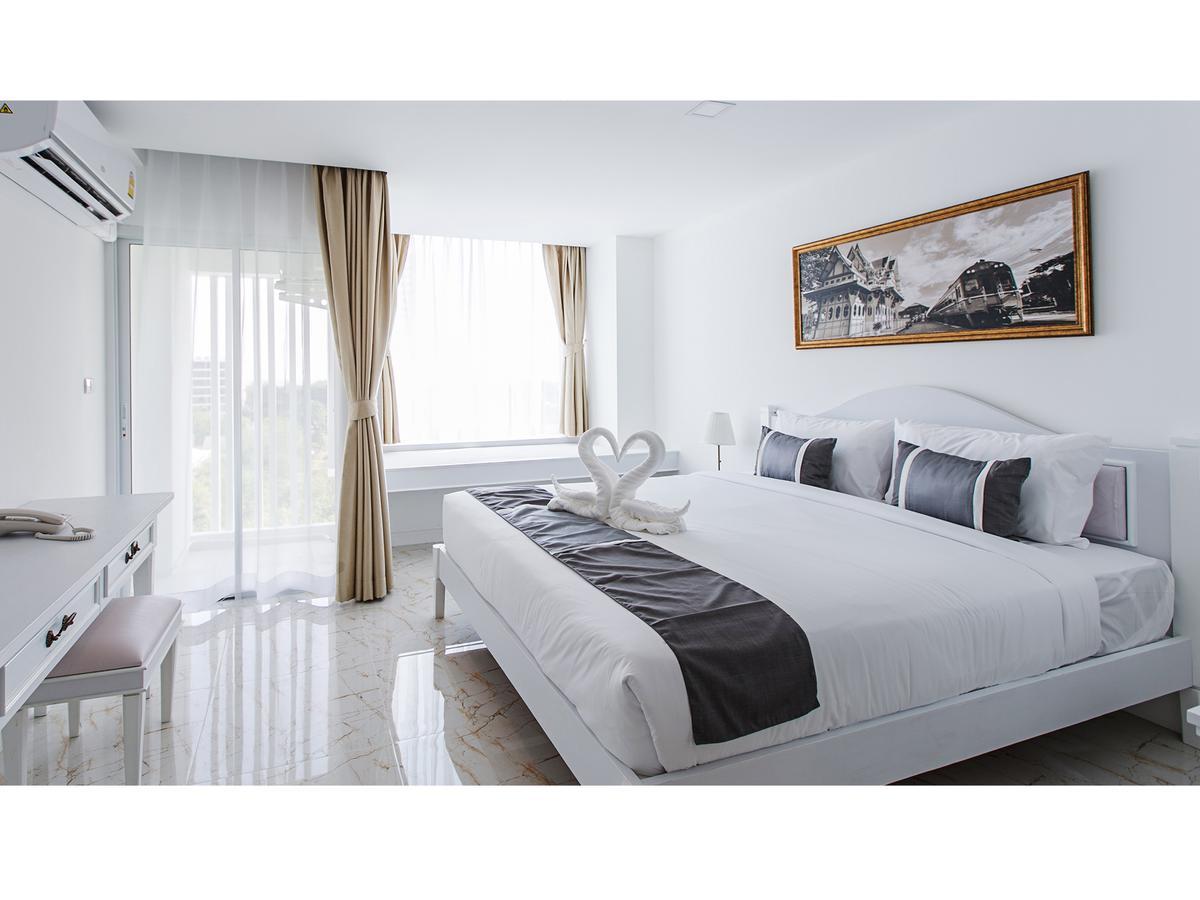 B2 Hua Hin Premier Hotel Екстер'єр фото