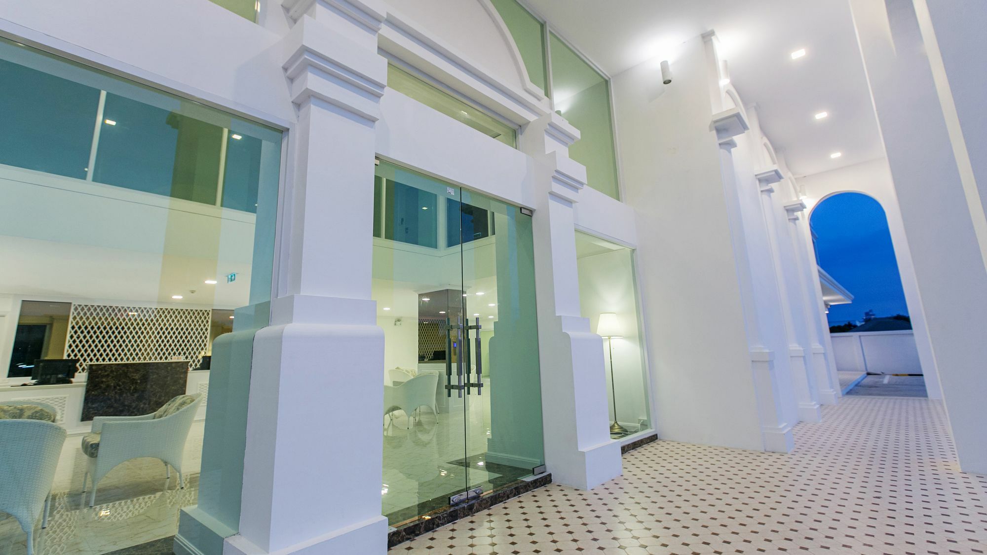 B2 Hua Hin Premier Hotel Екстер'єр фото